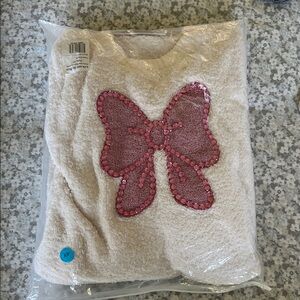 Lola + The Boys Cream sweater set with Pink Sequin Bow